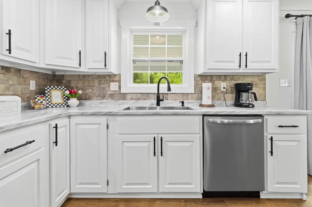 2604 Upper Rader Road Manchester KY 40962