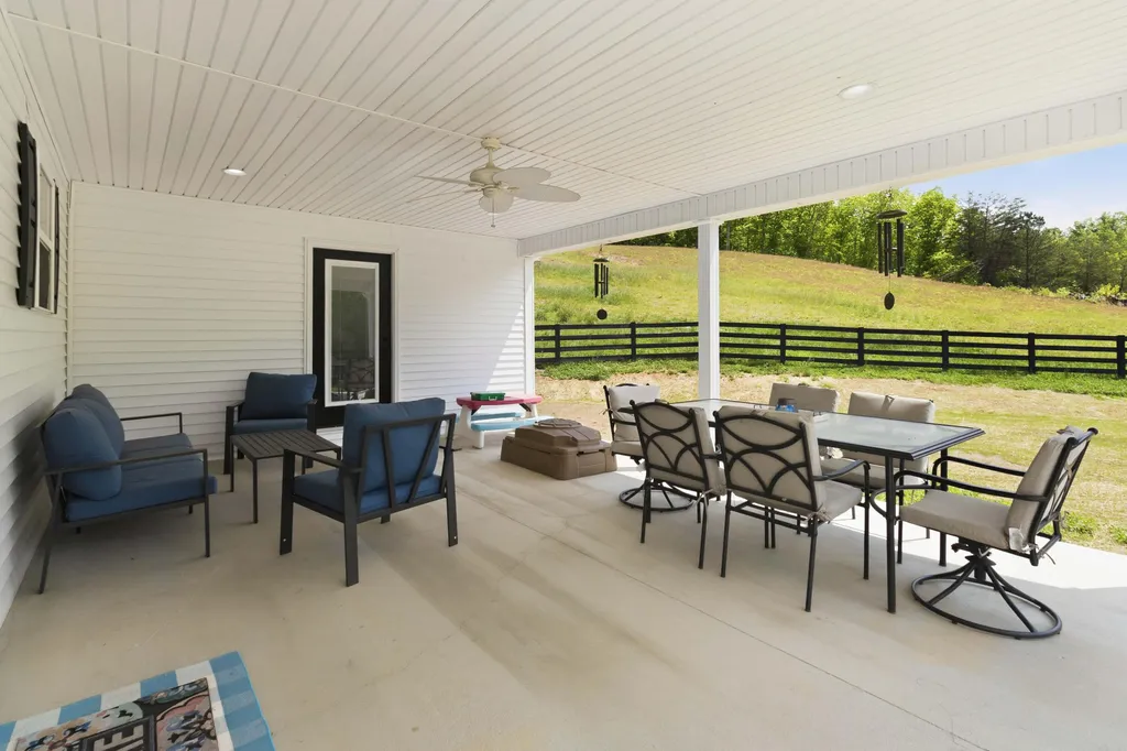2604 Upper Rader Road Manchester KY 40962