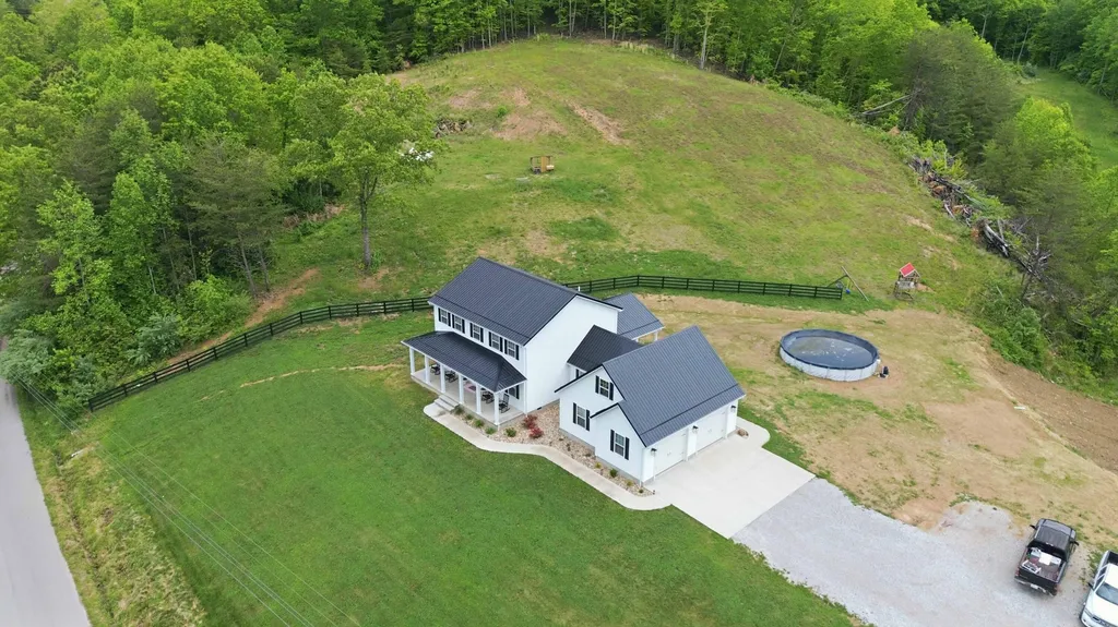 2604 Upper Rader Road Manchester KY 40962