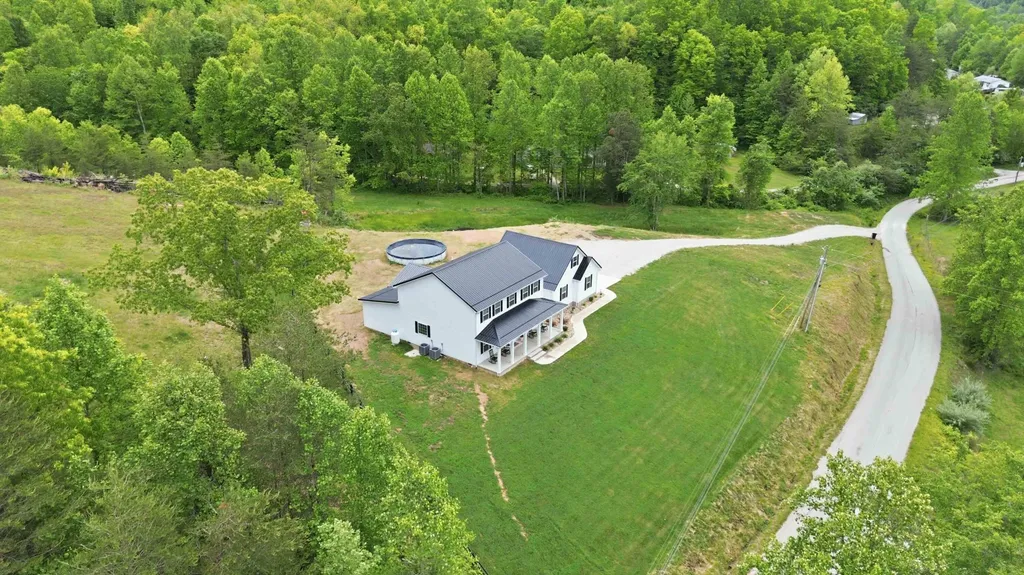 2604 Upper Rader Road Manchester KY 40962