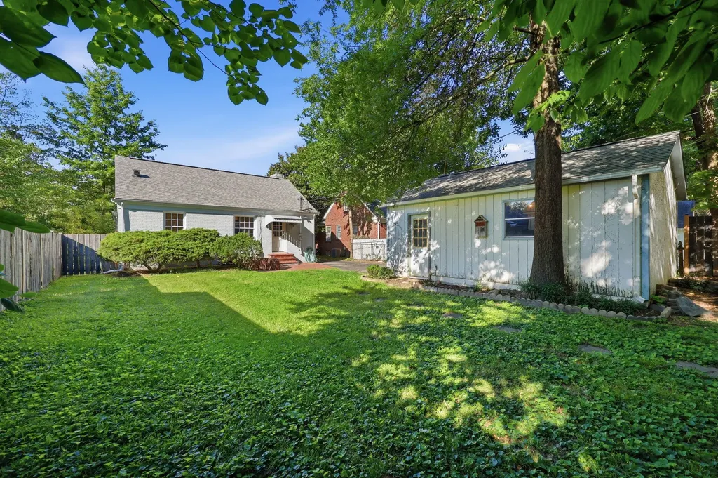 220 Barberry Lane Lexington KY 40503