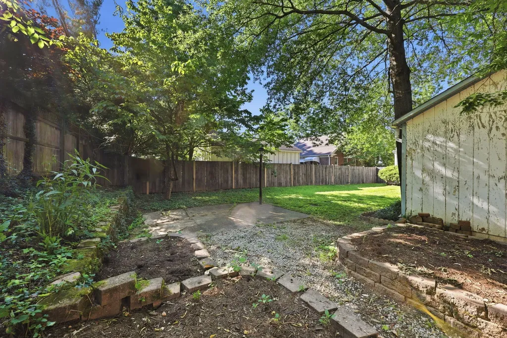 220 Barberry Lane Lexington KY 40503