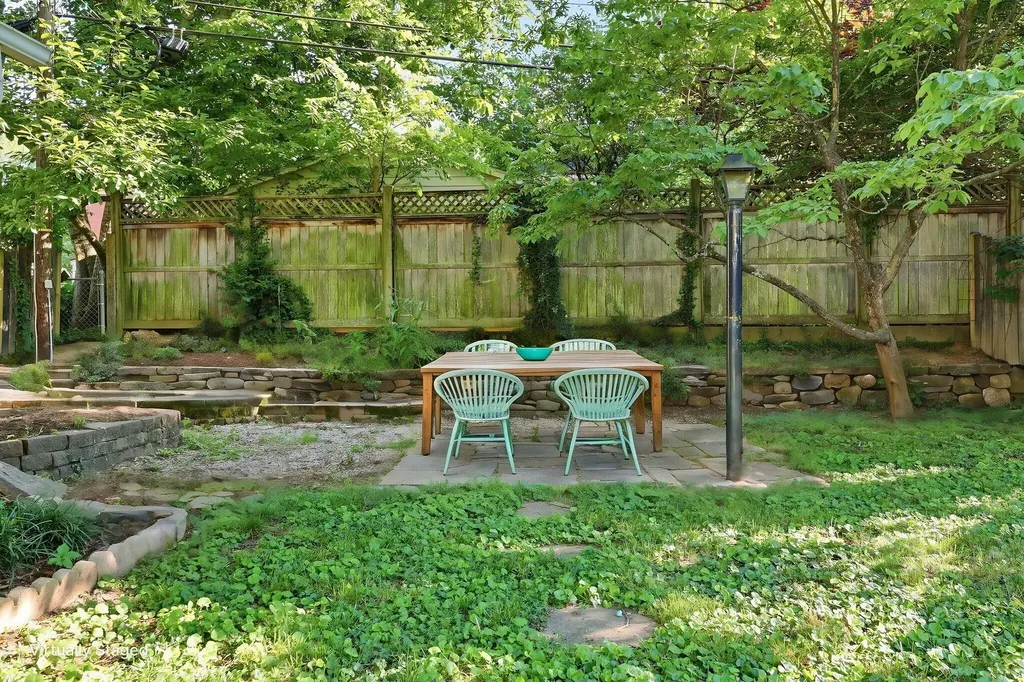 220 Barberry Lane Lexington KY 40503