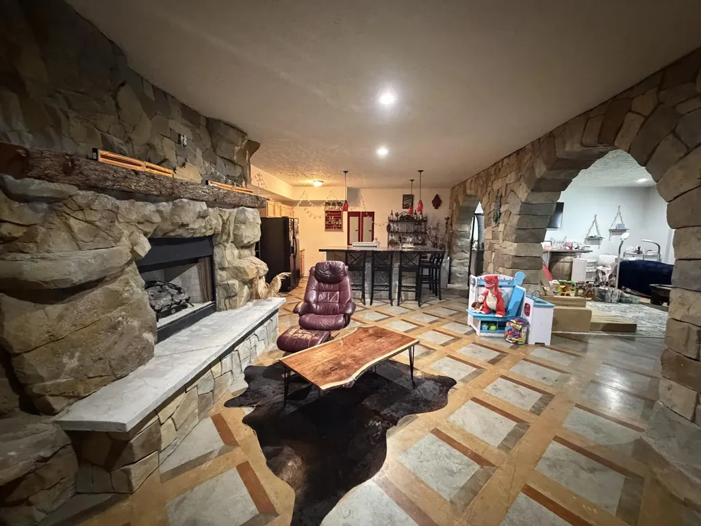 448 Scarlet Oak Drive London KY 40741