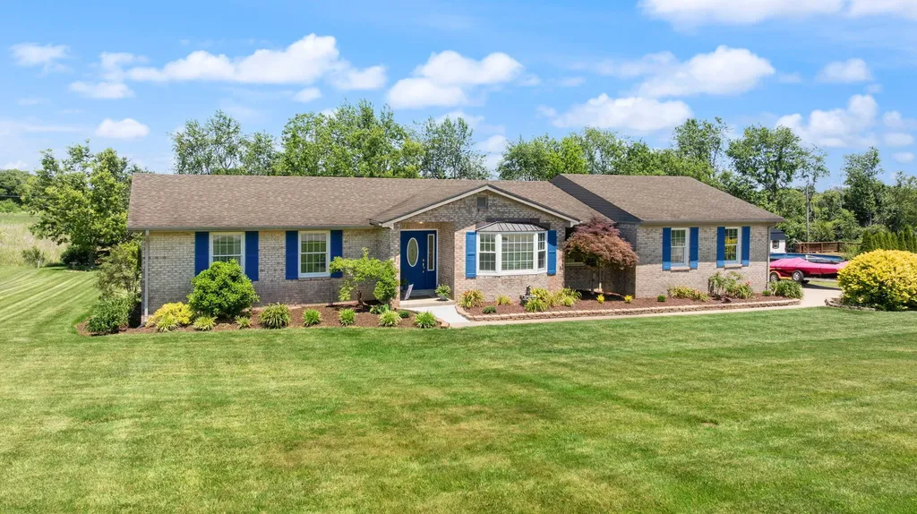 105 Jolomic Lane Georgetown KY 40324