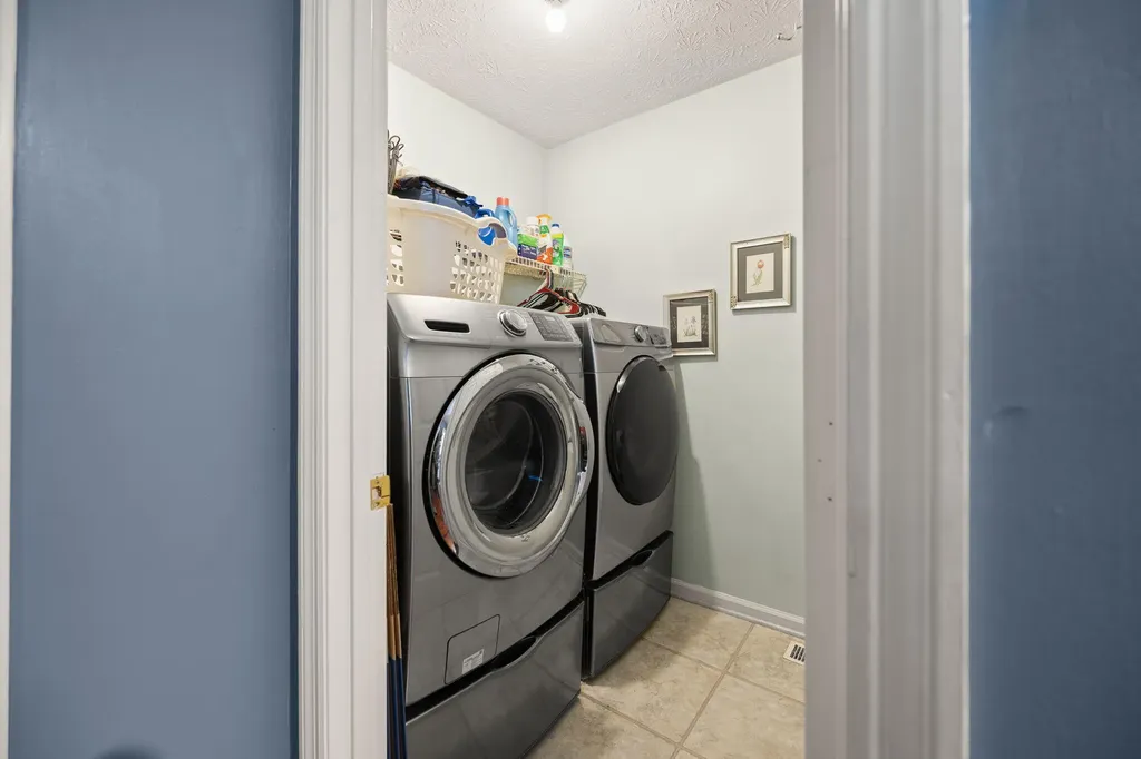 105 Jolomic Lane Georgetown KY 40324