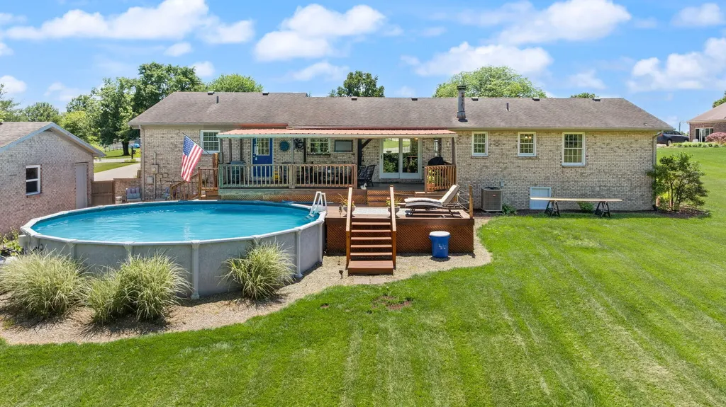105 Jolomic Lane Georgetown KY 40324