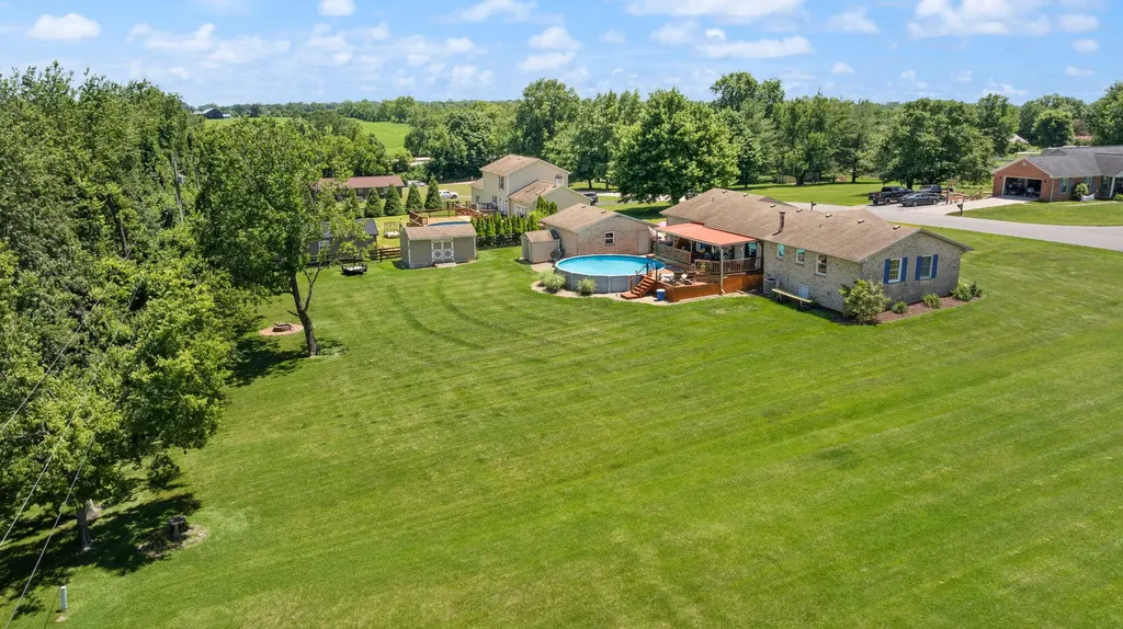 105 Jolomic Lane Georgetown KY 40324