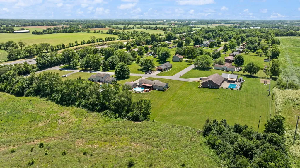 105 Jolomic Lane Georgetown KY 40324