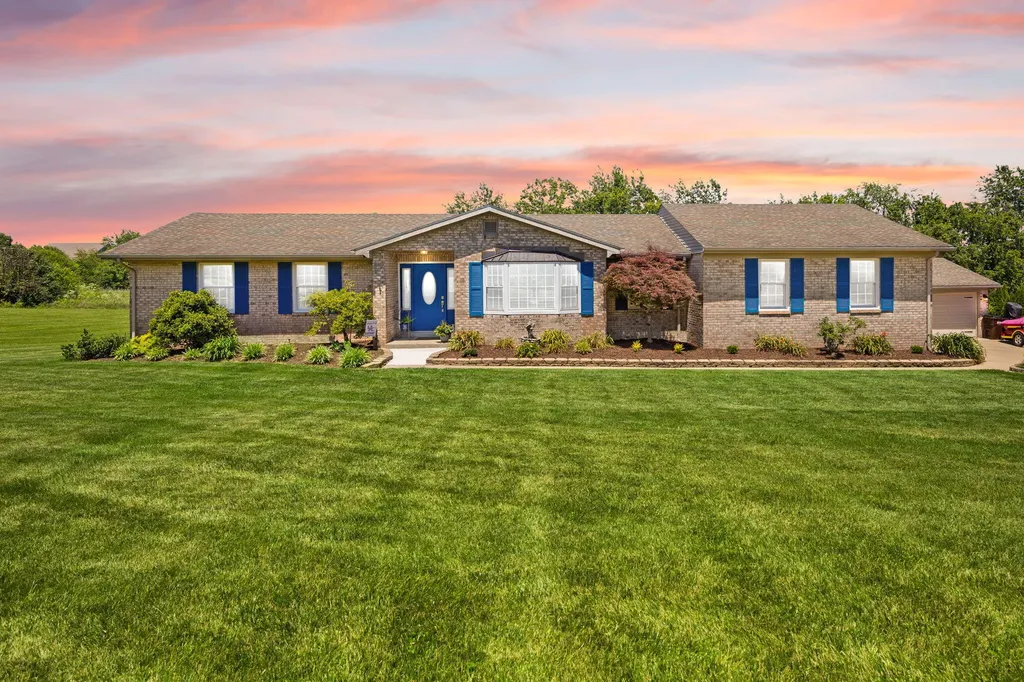 105 Jolomic Lane Georgetown KY 40324