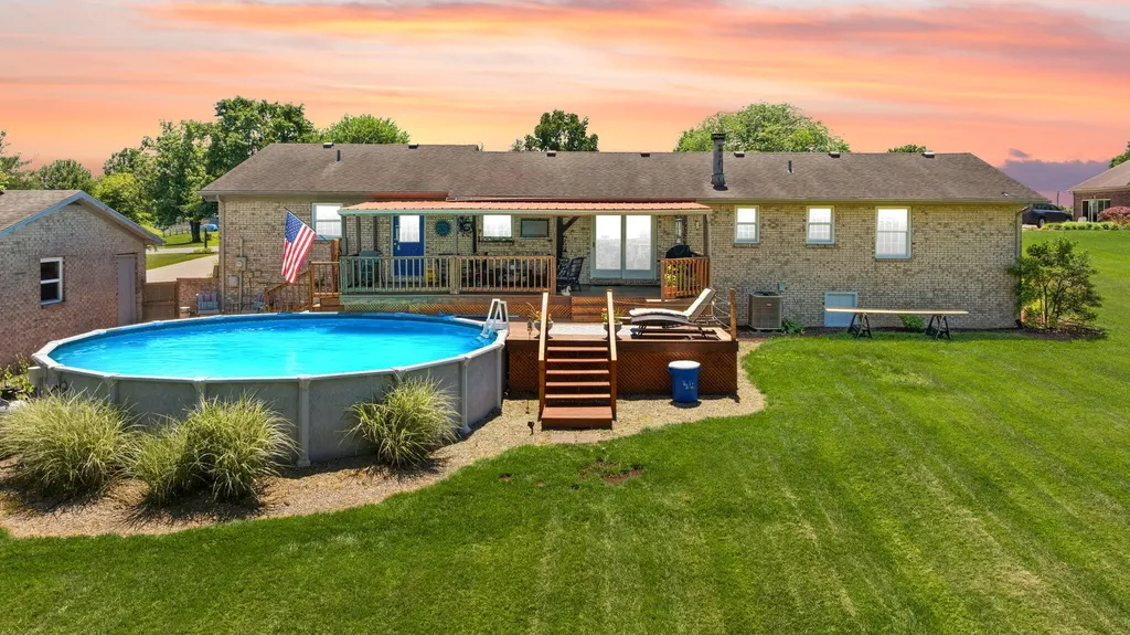 105 Jolomic Lane Georgetown KY 40324