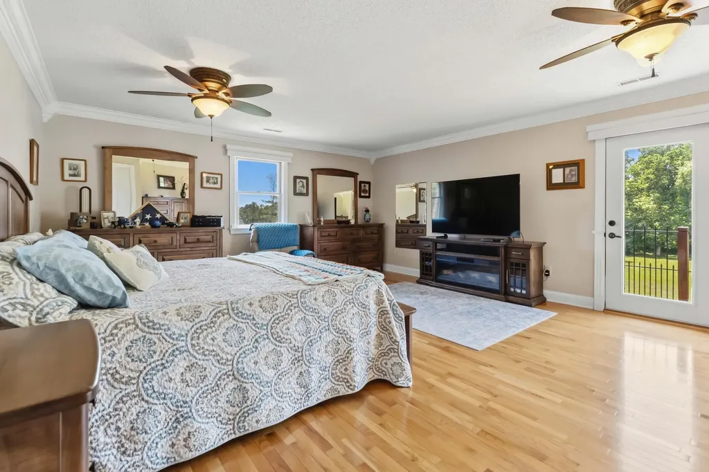 342 Silver Eagle Drive London KY 40744