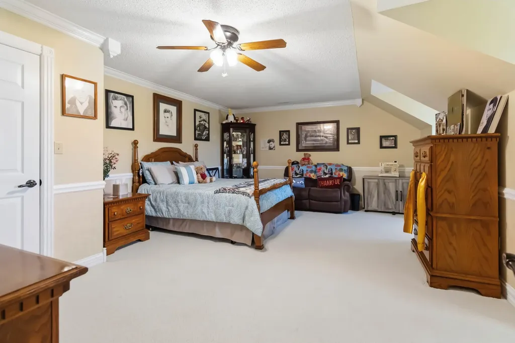342 Silver Eagle Drive London KY 40744