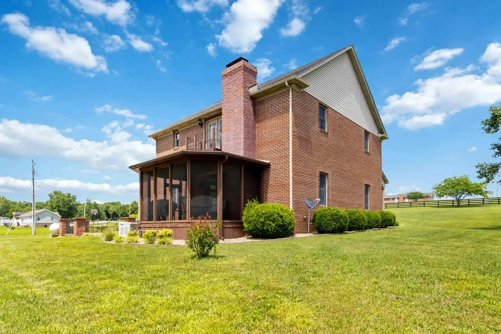 342 Silver Eagle Drive London KY 40744