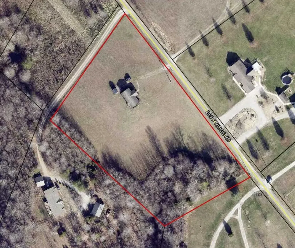 679 Bert Ridge Road Science Hill KY 42553