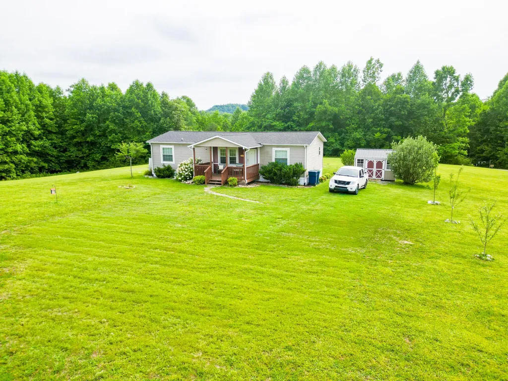 679 Bert Ridge Road Science Hill KY 42553