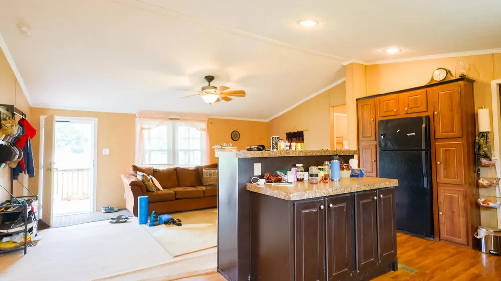 679 Bert Ridge Road Science Hill KY 42553