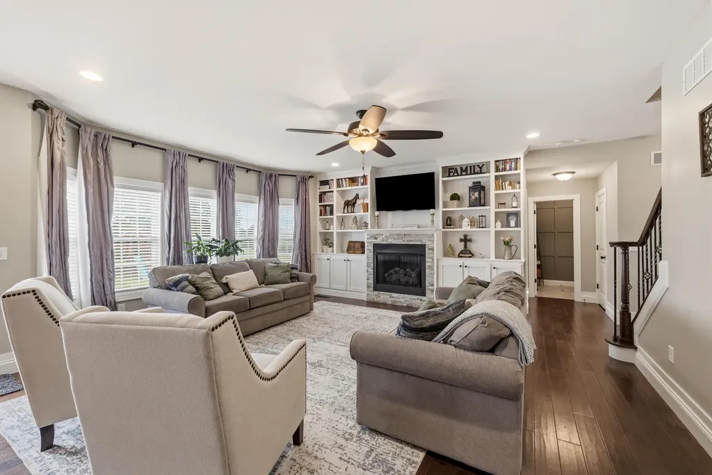 405 Hawthorne Drive Nicholasville KY 40356