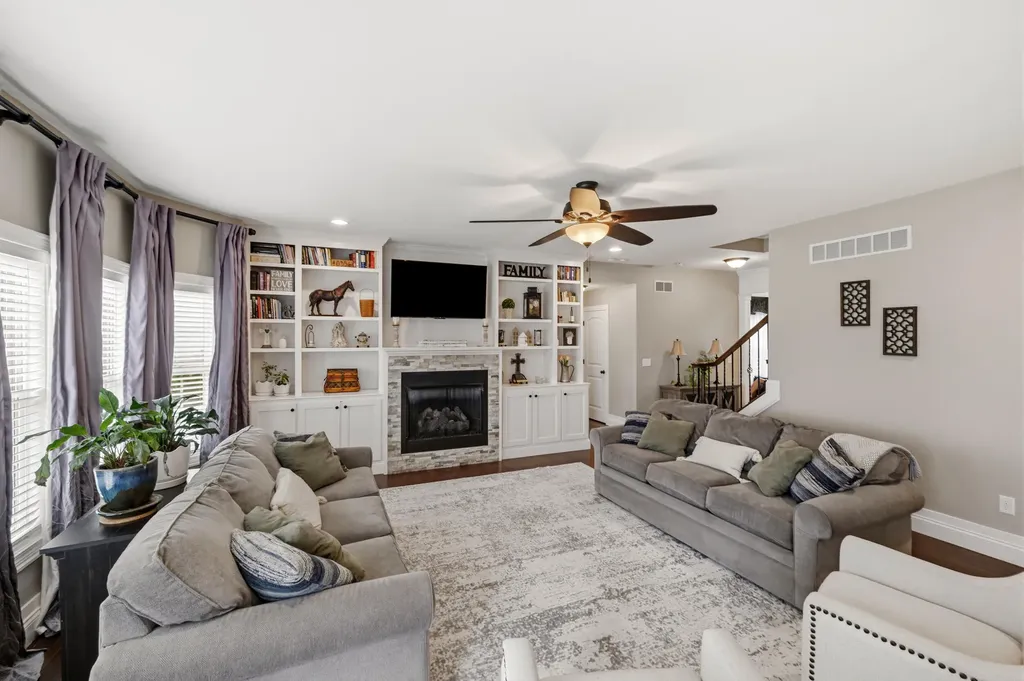 405 Hawthorne Drive Nicholasville KY 40356