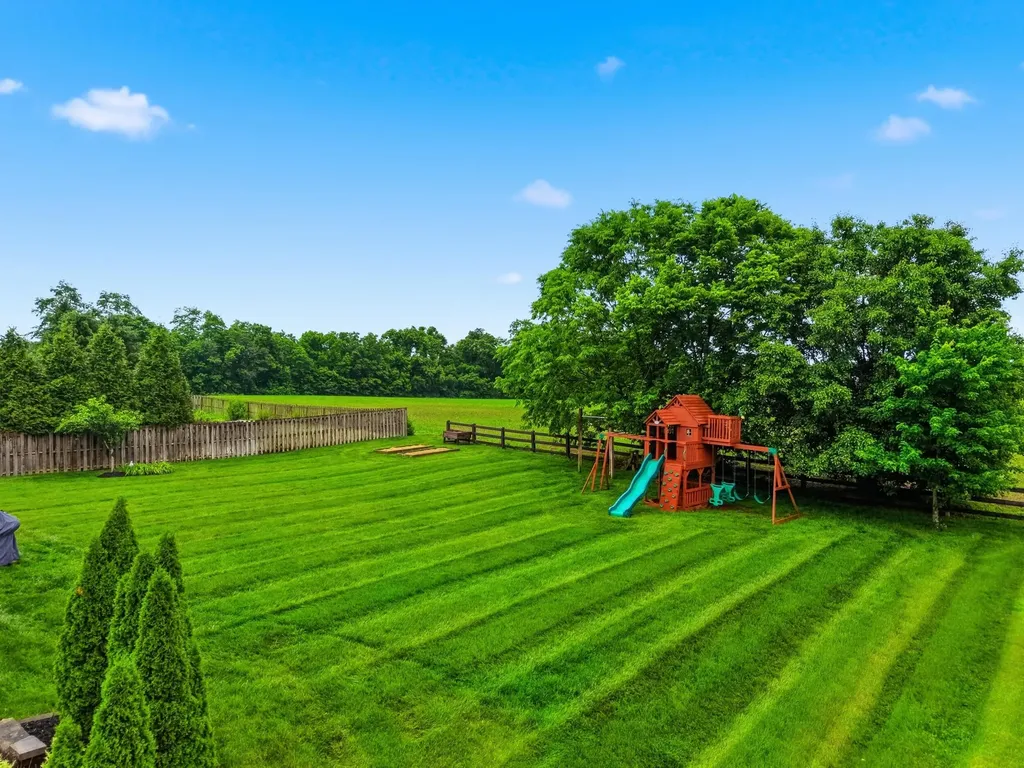 405 Hawthorne Drive Nicholasville KY 40356