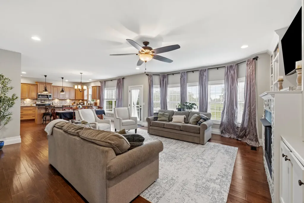 405 Hawthorne Drive Nicholasville KY 40356