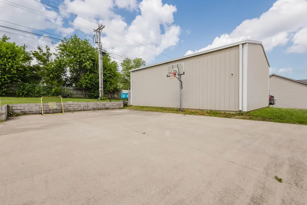 513 Edgewood Drive Nicholasville KY 40356
