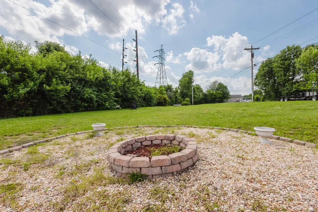 513 Edgewood Drive Nicholasville KY 40356