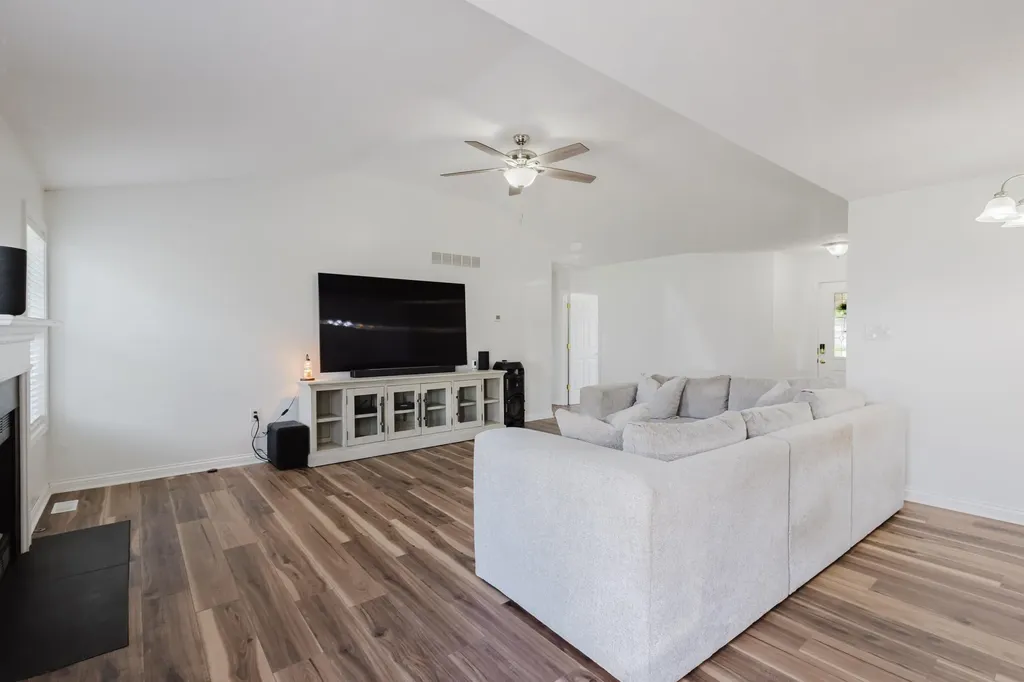 513 Edgewood Drive Nicholasville KY 40356