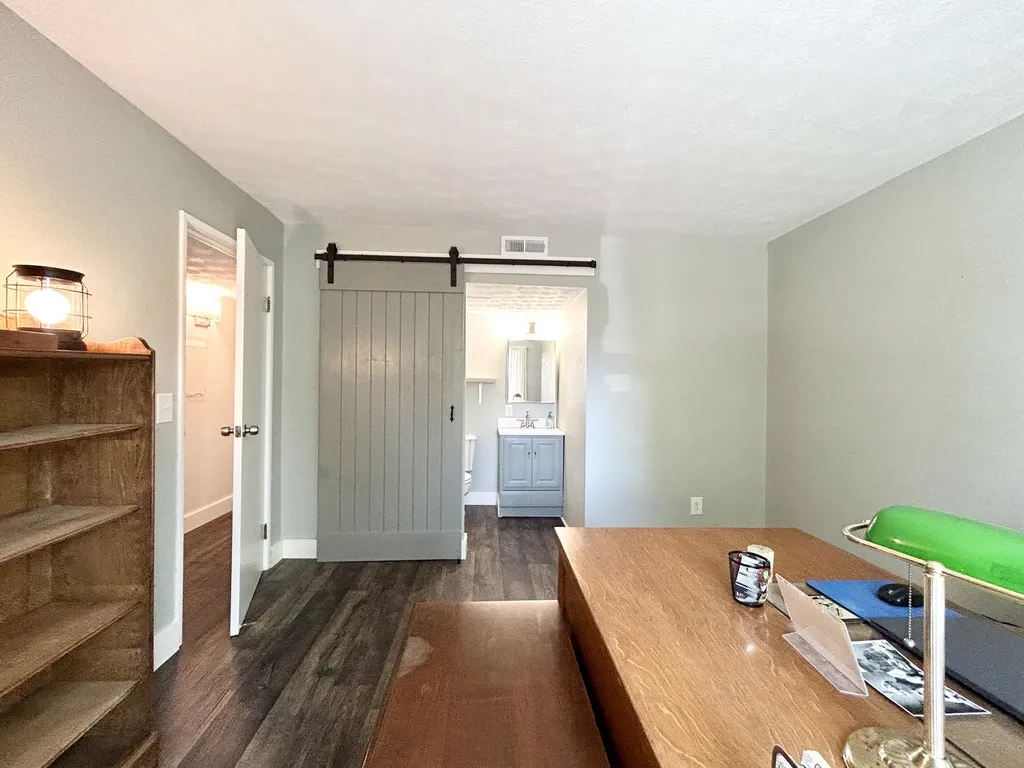 43-4 Woodson Bend Bronston KY 42518