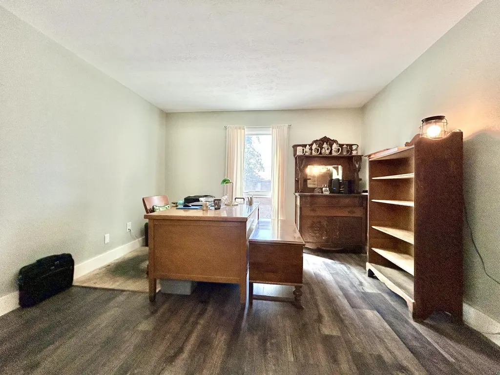 43-4 Woodson Bend Bronston KY 42518