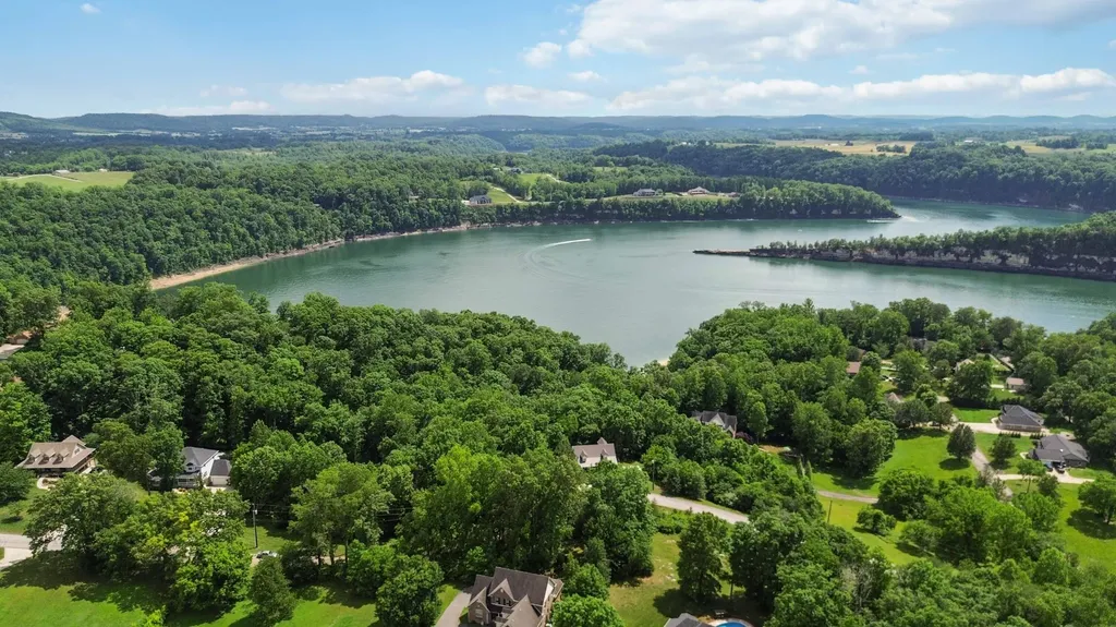 414 Lake Forest Drive Somerset KY 42503