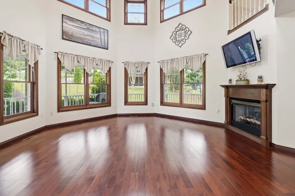 414 Lake Forest Drive Somerset KY 42503