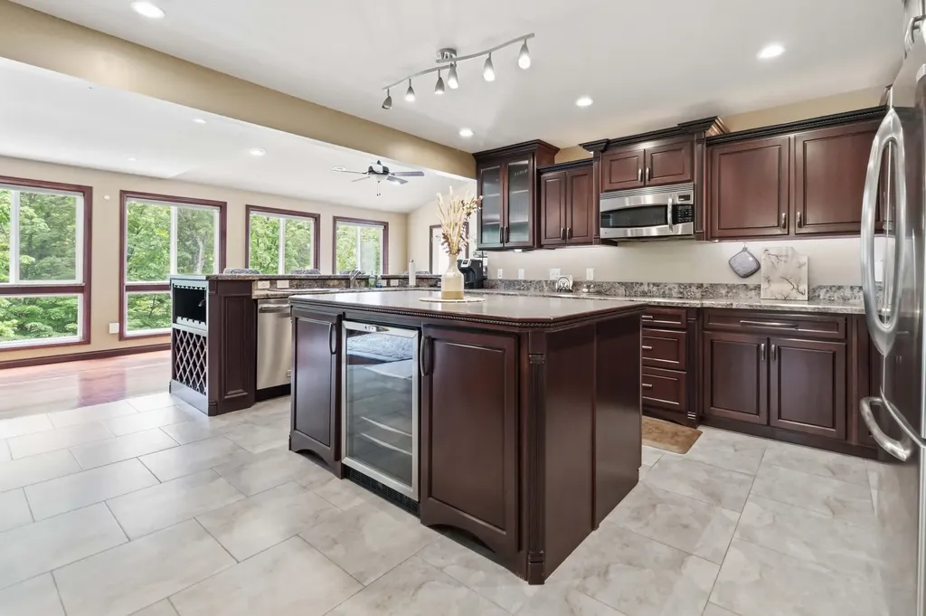 414 Lake Forest Drive Somerset KY 42503