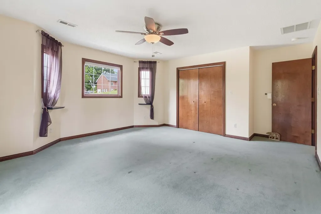 414 Lake Forest Drive Somerset KY 42503