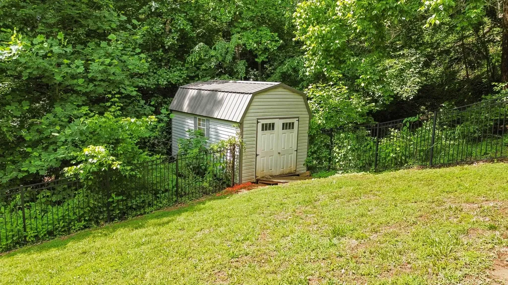 414 Lake Forest Drive Somerset KY 42503