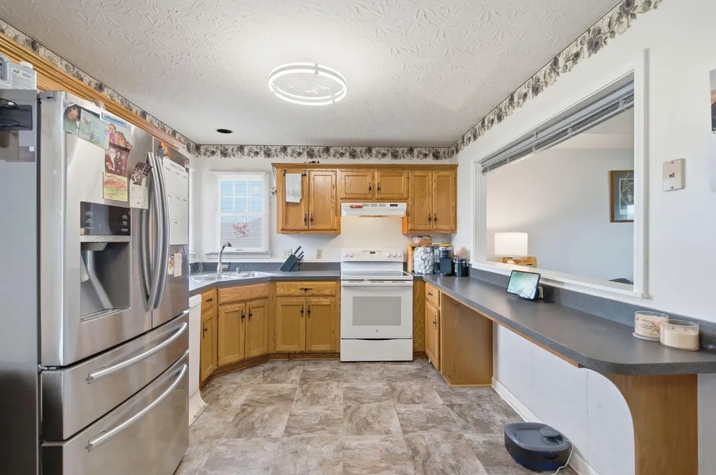 1041 Indian Trail Lawrenceburg KY 40342