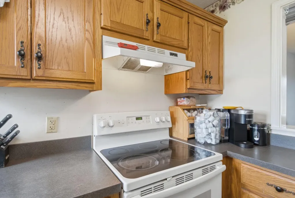 1041 Indian Trail Lawrenceburg KY 40342