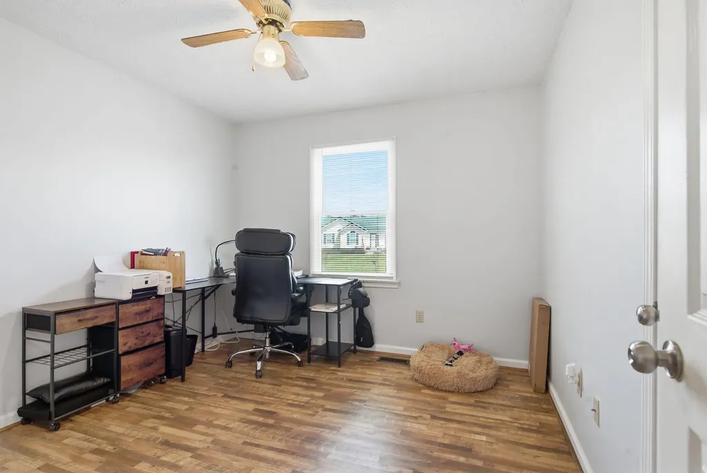 1041 Indian Trail Lawrenceburg KY 40342