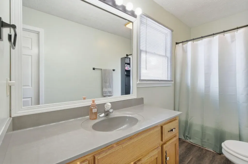 1041 Indian Trail Lawrenceburg KY 40342