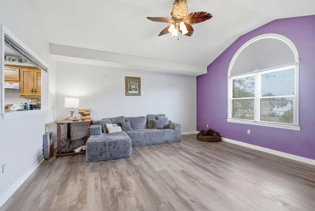 1041 Indian Trail Lawrenceburg KY 40342