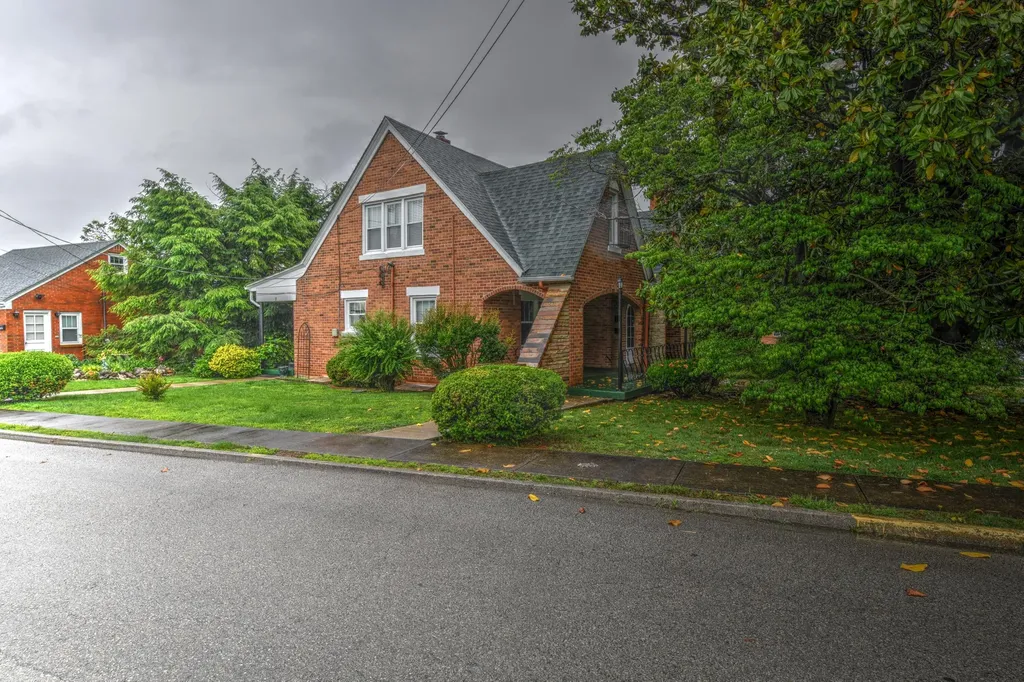 126 Crawford Avenue Somerset KY 42501