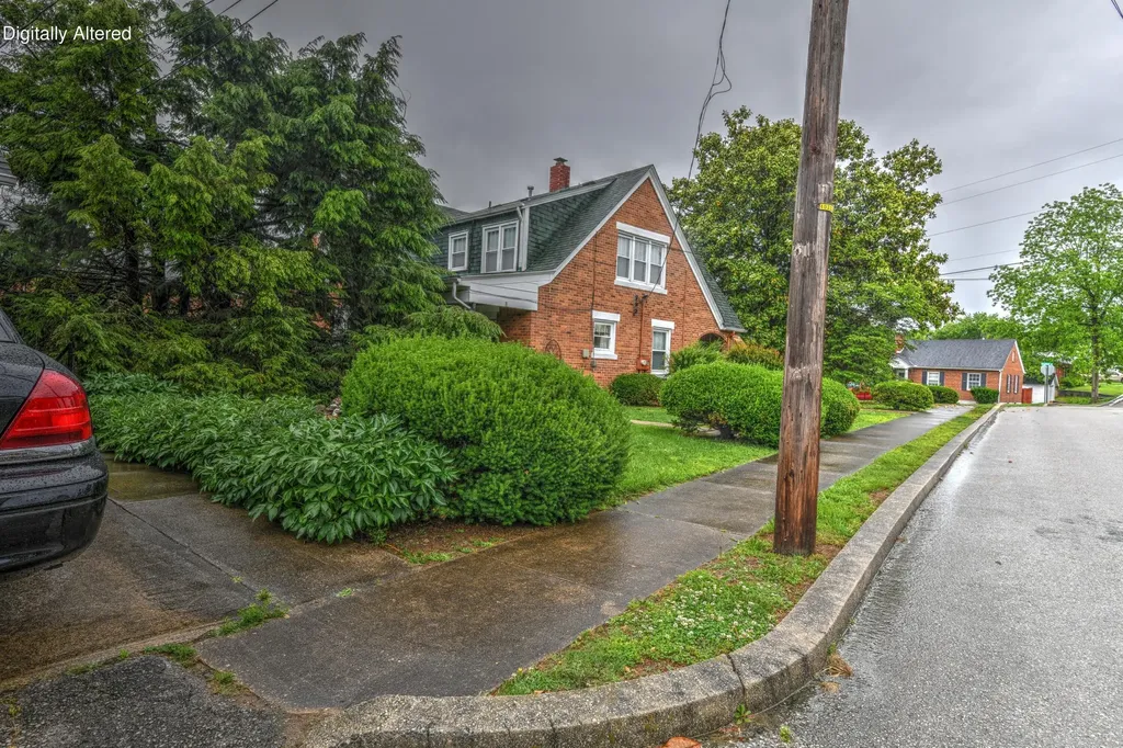 126 Crawford Avenue Somerset KY 42501