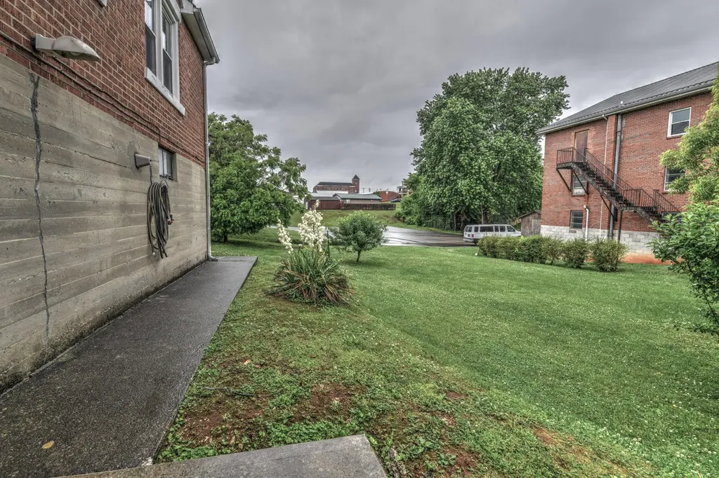 126 Crawford Avenue Somerset KY 42501