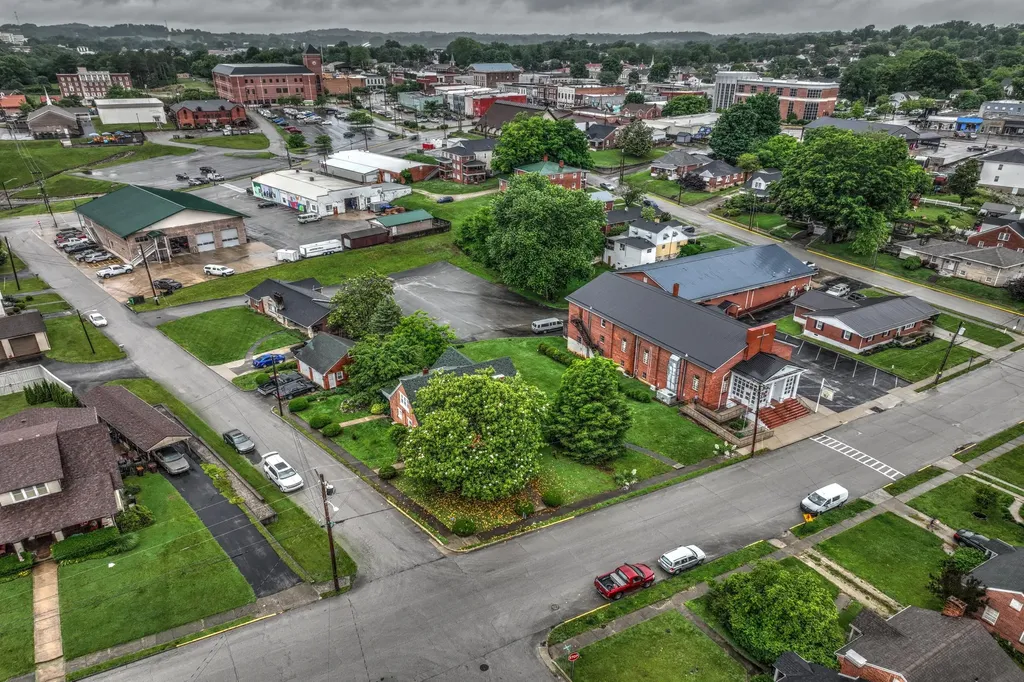 126 Crawford Avenue Somerset KY 42501