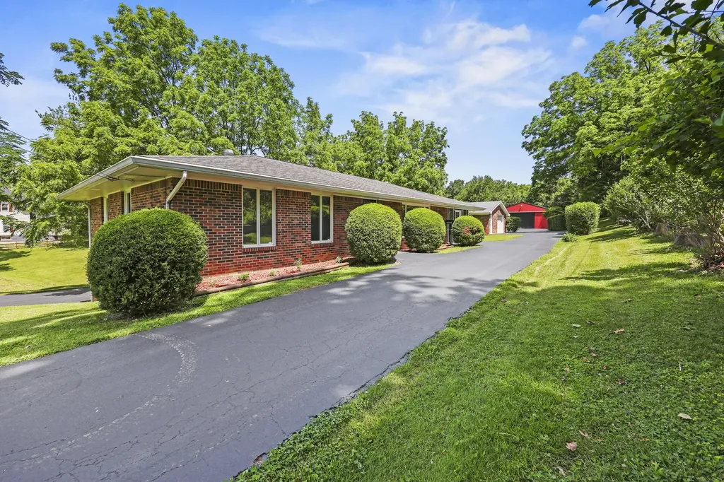 111 W North Street Carlisle KY 40311