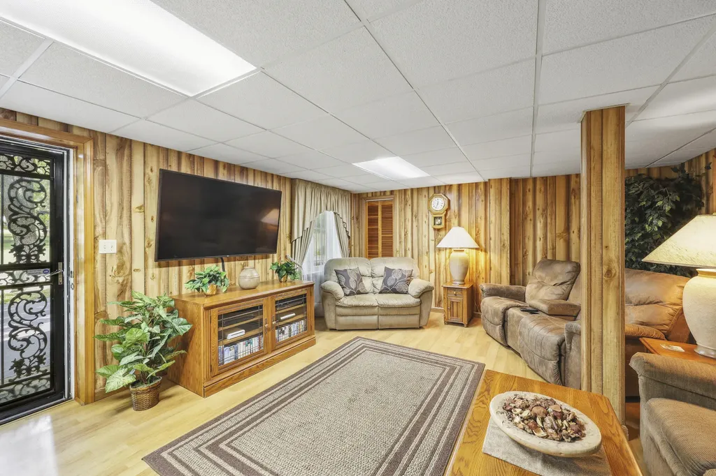 111 W North Street Carlisle KY 40311