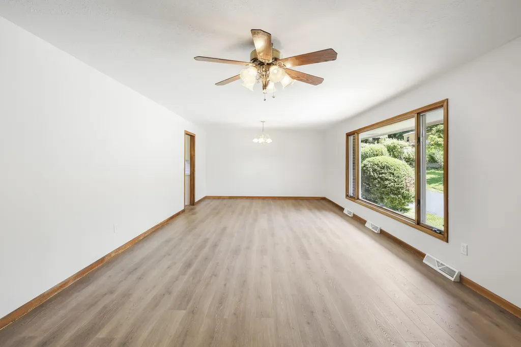111 W North Street Carlisle KY 40311