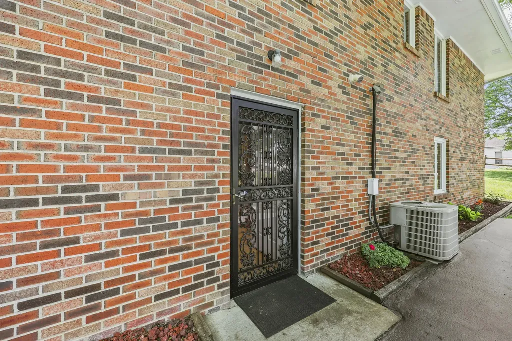 111 W North Street Carlisle KY 40311