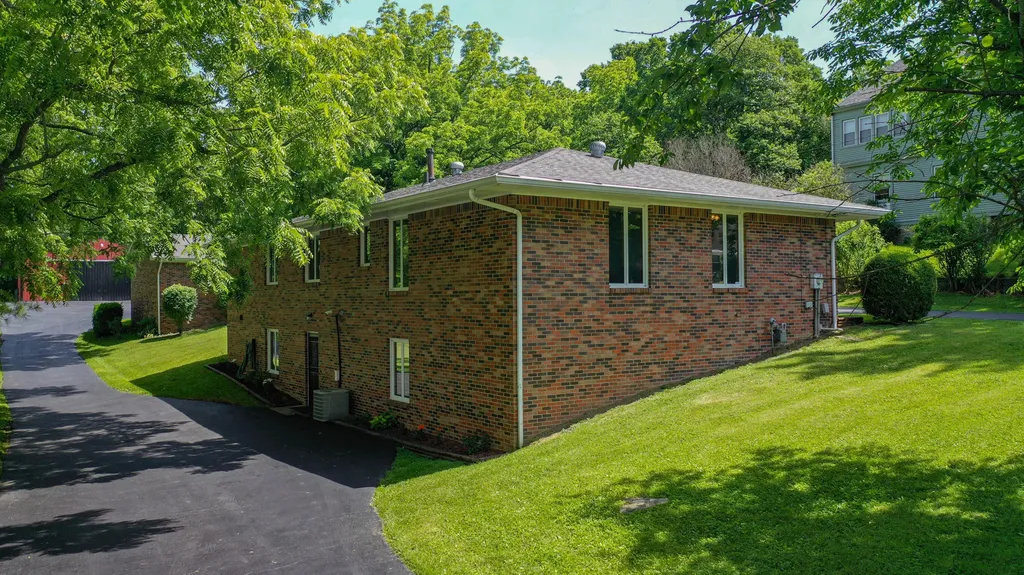 111 W North Street Carlisle KY 40311