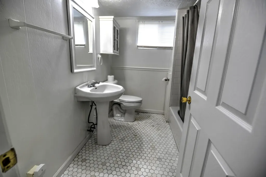 126 Crawford Avenue Somerset KY 42501